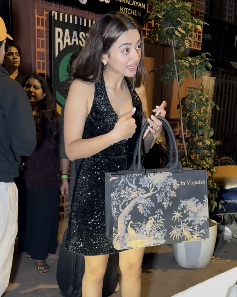 IN VOGUISH Midnight Majesty Tote Bag